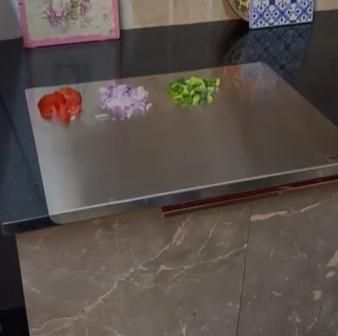 Scratch Less Stainless Steel Chopping Board